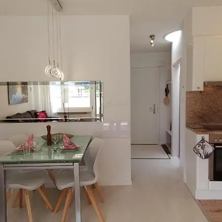 Appartement Cristal 68 *