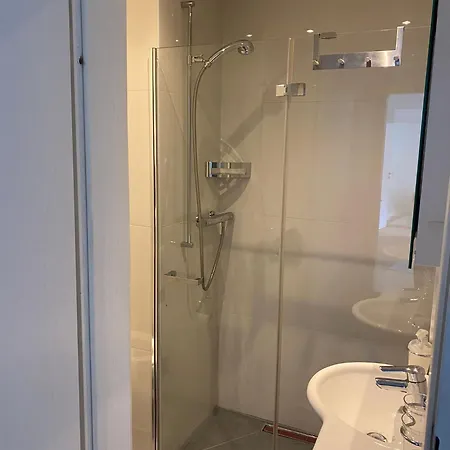 Apartment Cristal 68 *