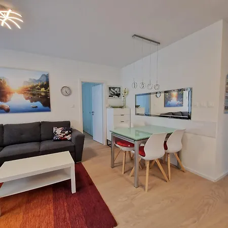 Appartement Cristal 68 *