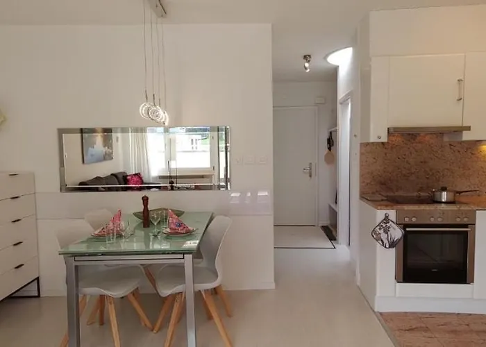 Apartamento Cristal 68 *